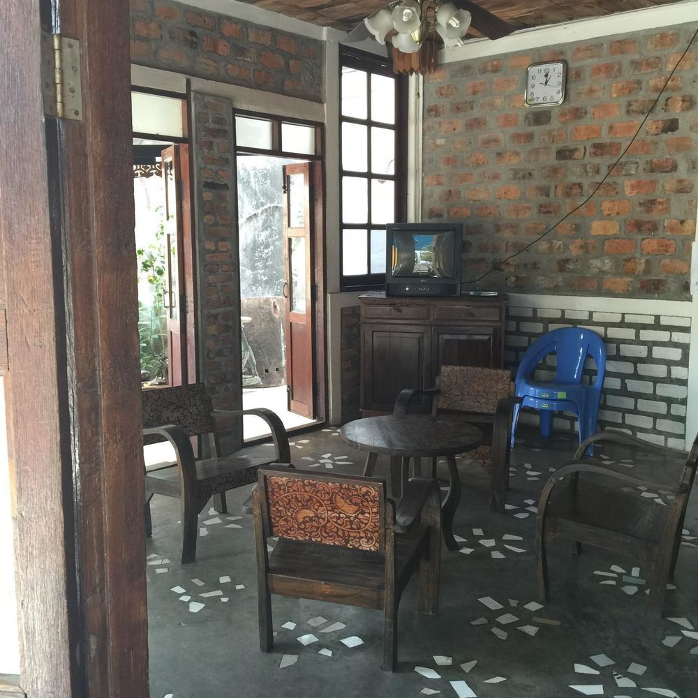 Baan Thai Homestay by bGb Villas Pantai Kata Luaran gambar